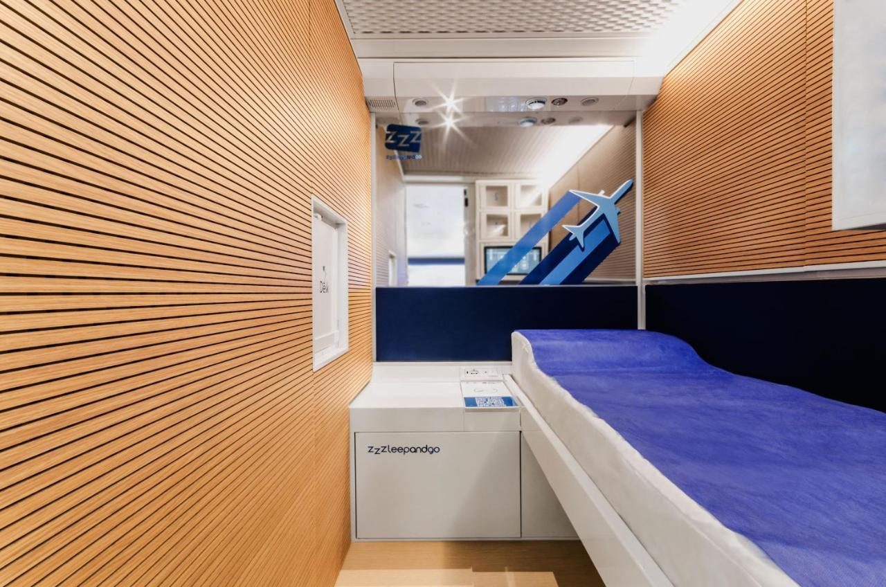 Resting Pods - Zzzleepandgo Vce Venice Airport Capsulehotel *