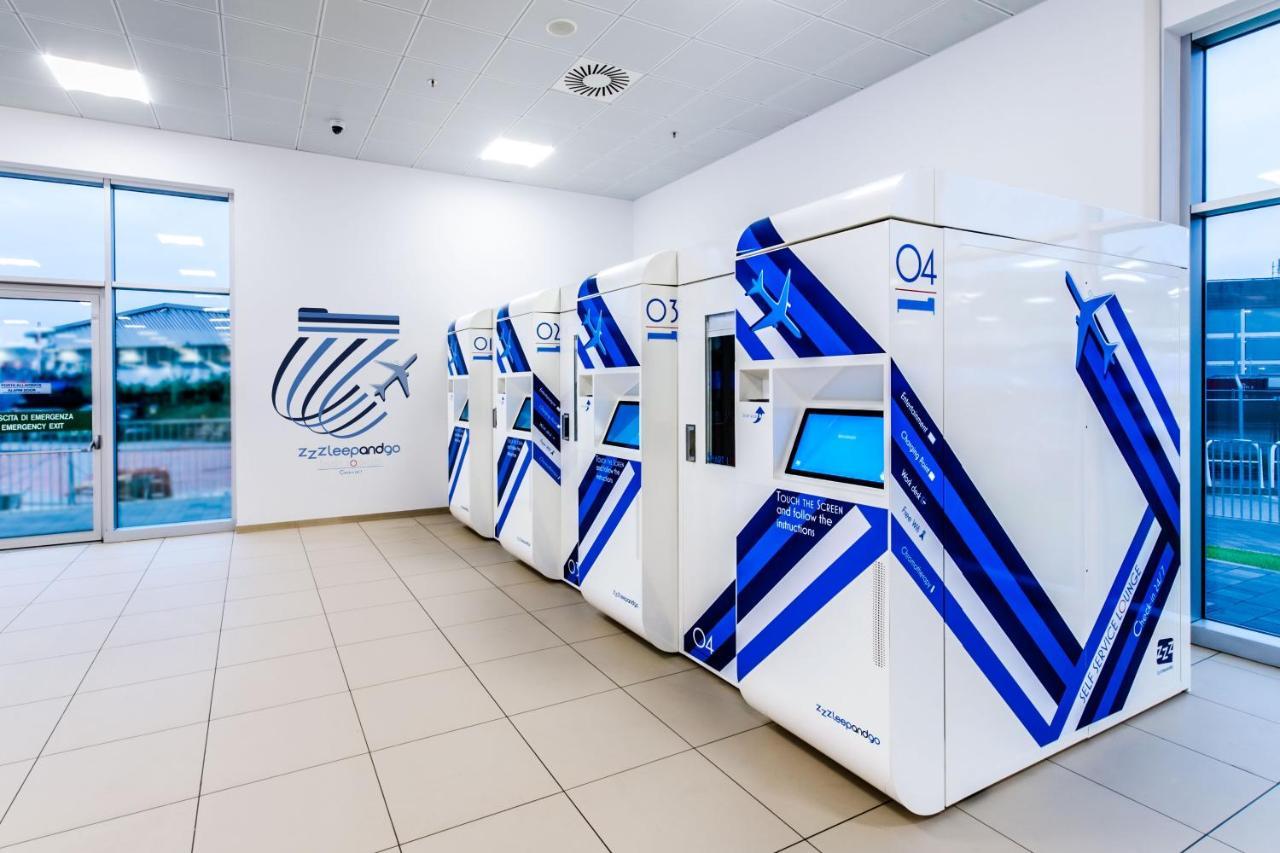 Capsulehotel Resting Pods - Zzzleepandgo Vce Venice Airport